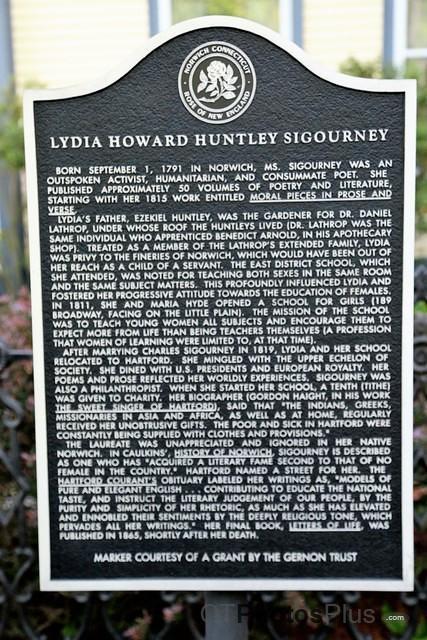 Lydia Howard Huntley Sigourney Home on Broadway IMG 3477