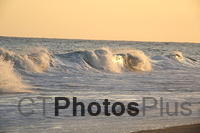 Surf at sunset - Moonstone U82A5044